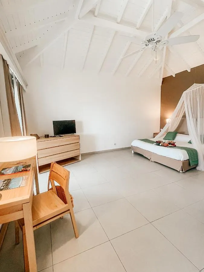 Hotel La Plantation Orient Bay 4*,